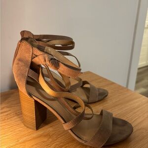 LC Lauren Conrad Tan Strappy Heels